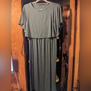 Isabel Maternity/Nursing Dress